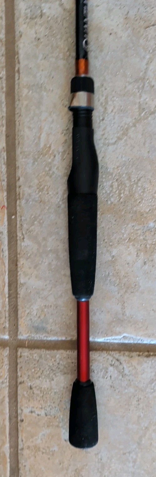 Quantum Bill Dance QX 24 IM6 Graphite Spinning Rod