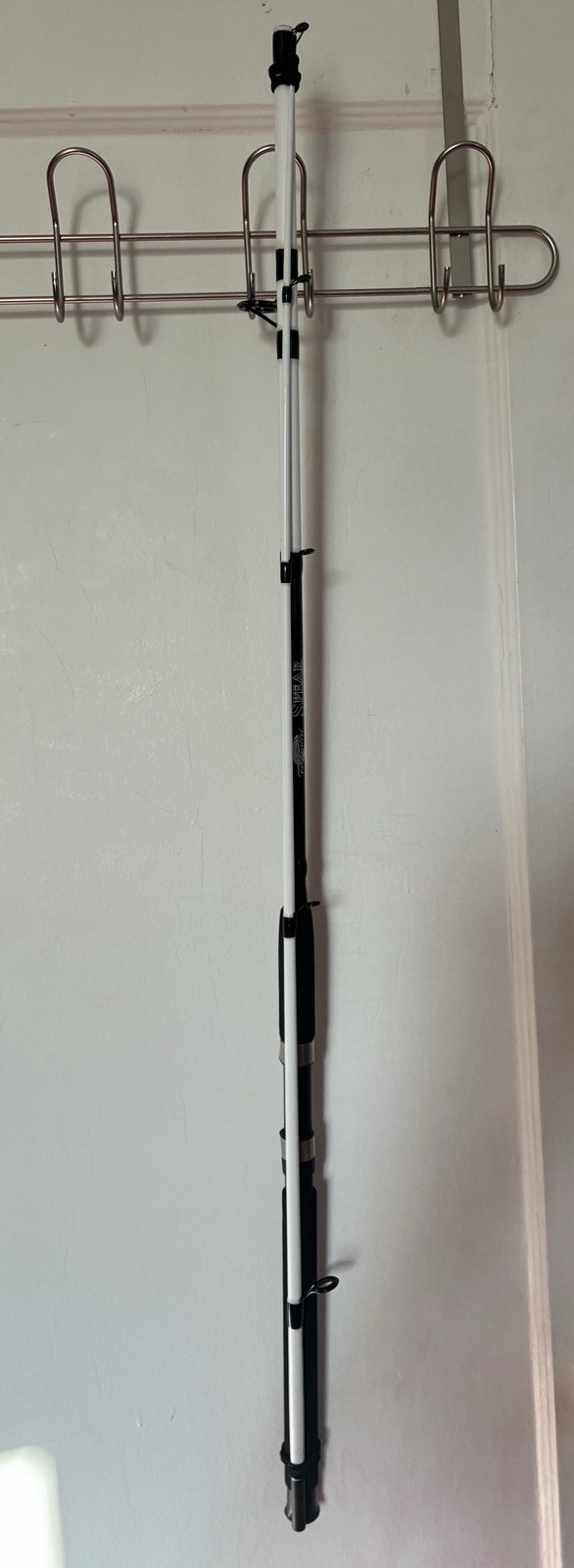 4 Spinning Rods Lot 7ft Ugly Stik GX2 Daiwa w/ Hard Tube Case