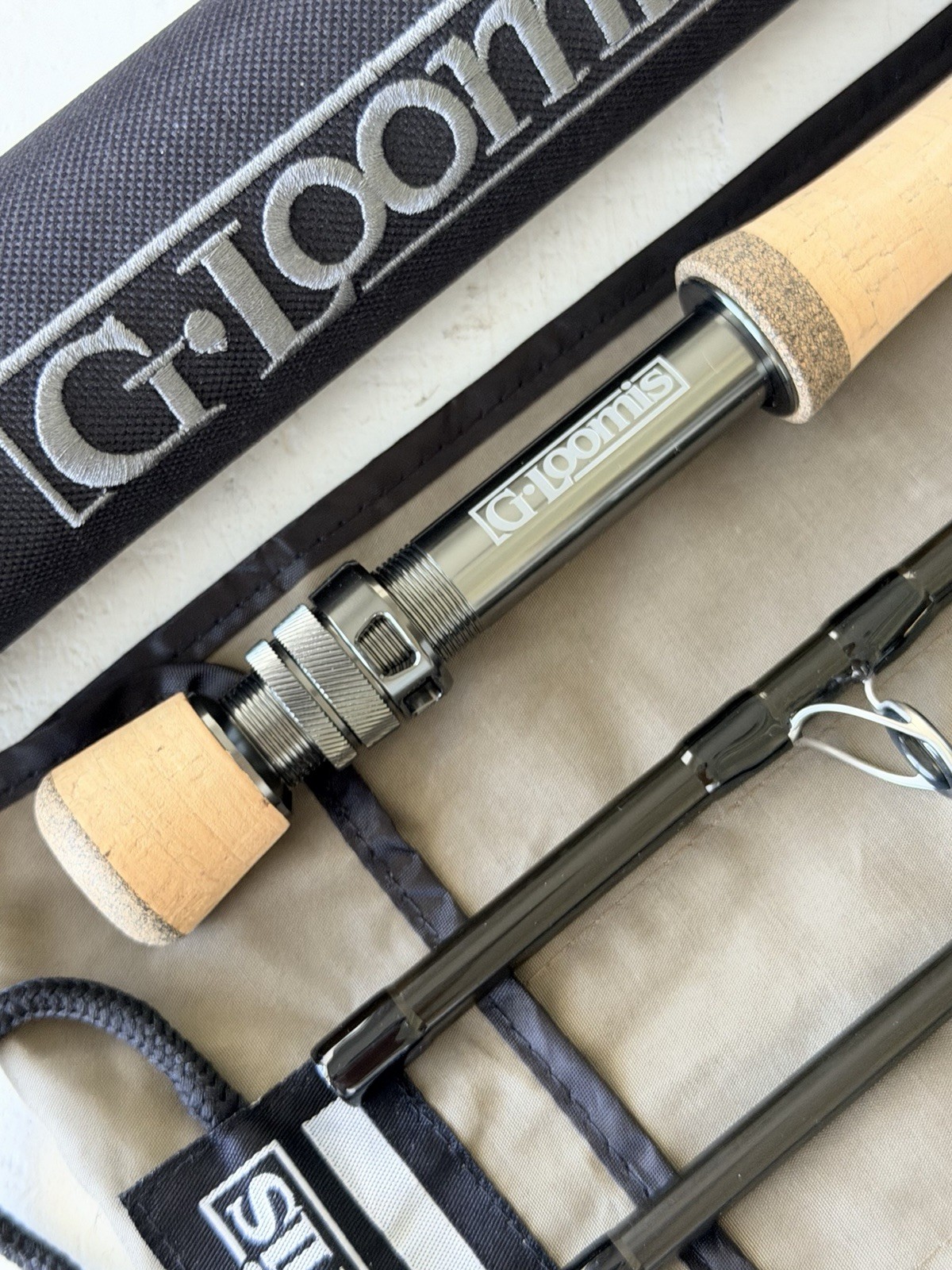 **BEAUTIFUL** 🔥 G LOOMIS NRX+ 8wt. 10’ft~4pc fly rod!🔥~LEGENDARY~