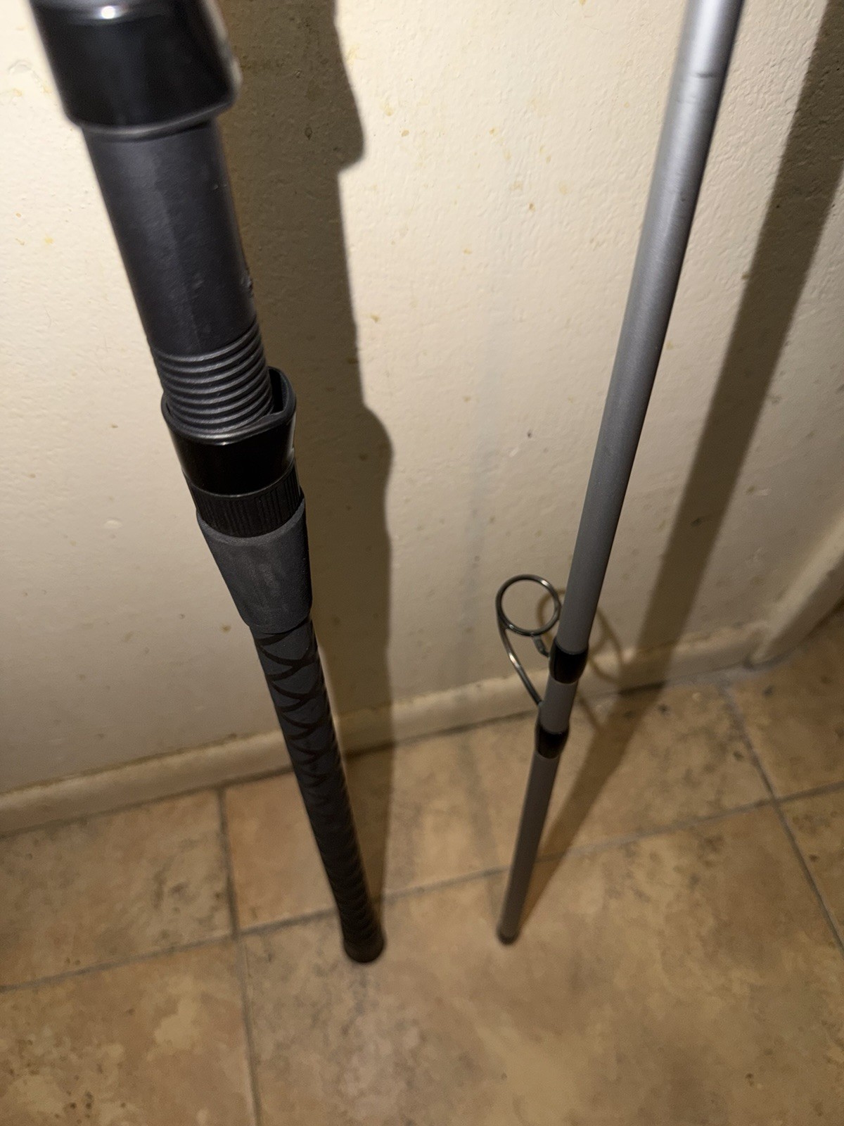 QUANTUM STRIVE SURF ROD SVS102H2040MF 10 FT 20-40 LB 2 PC BLACK,SILVER,BLUE