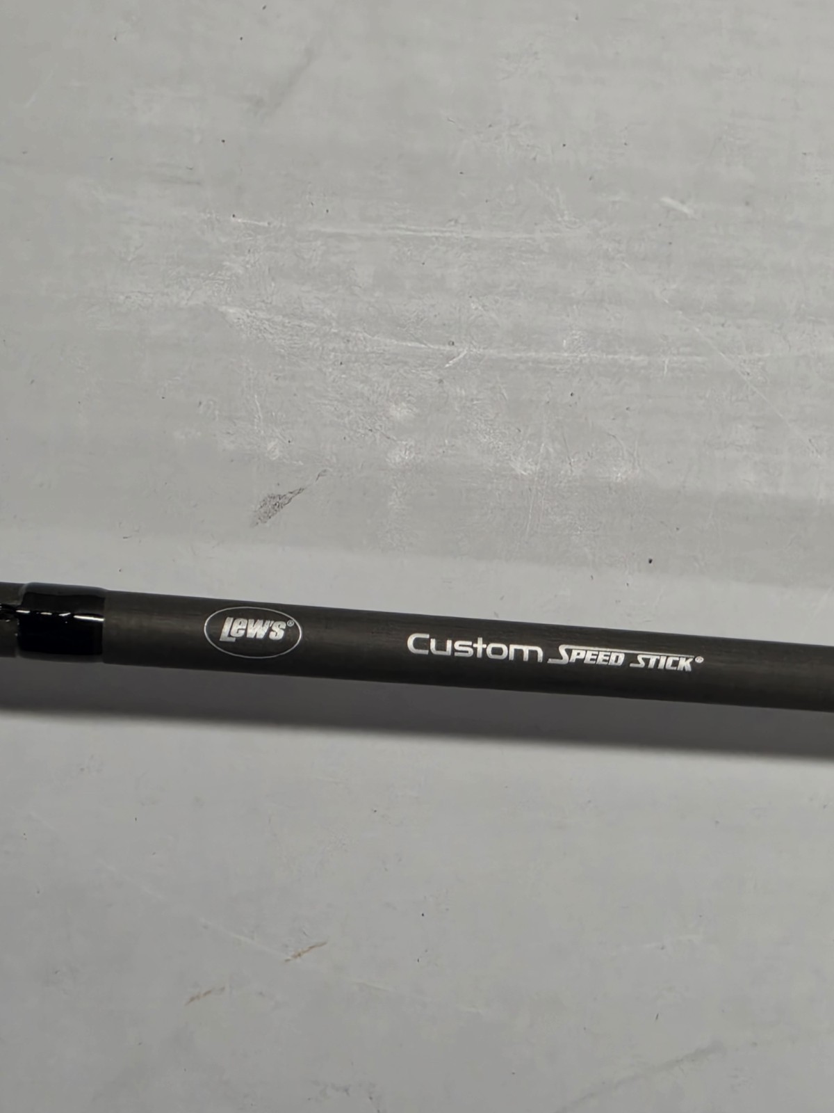 Lew’s Custom Speed Stick “Magnum Pitchin Stick” Baitcaster Rod 7’4″ Heavy Fast