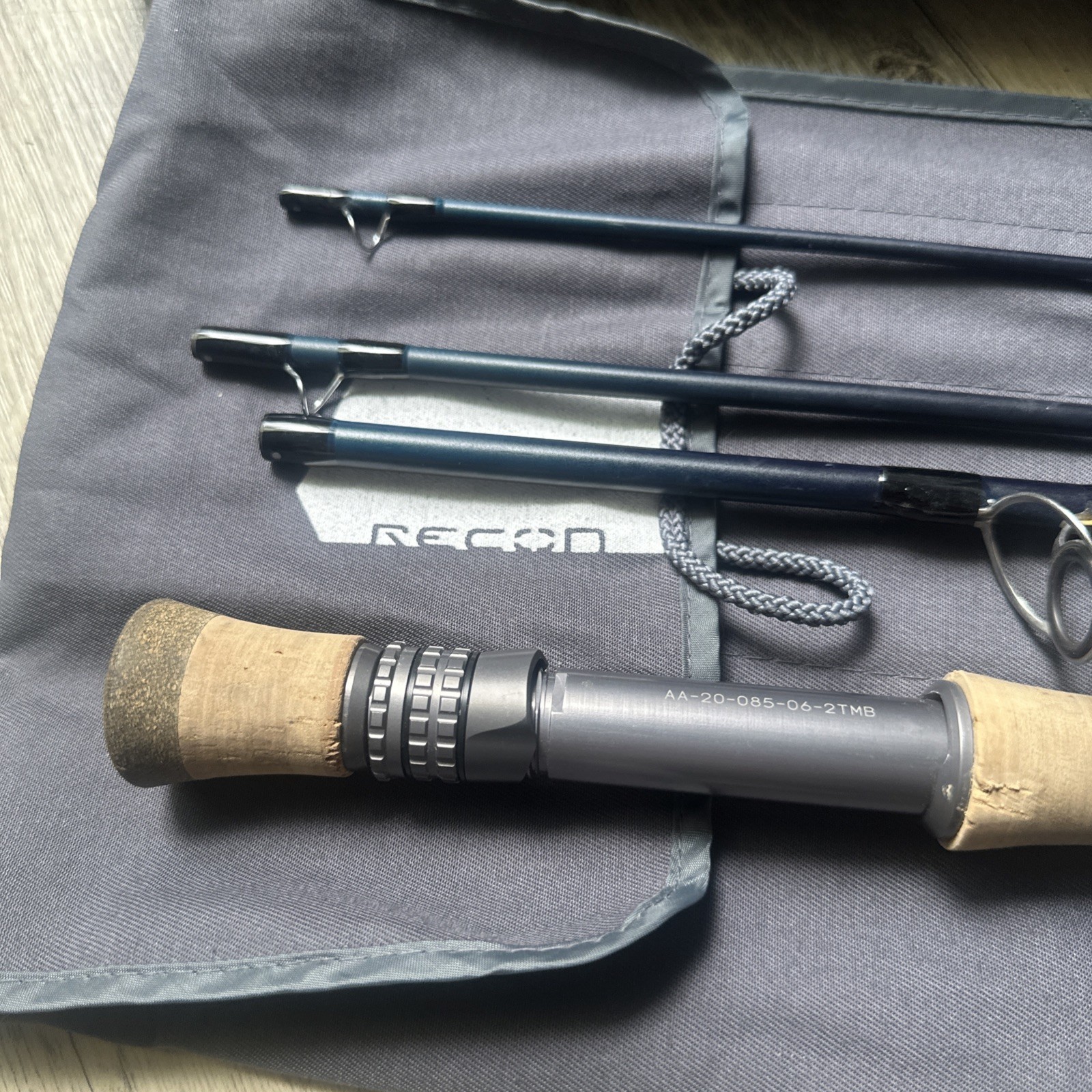 Orvis Recon Saltwater Fly Fishing Rod – 9’ 8wt – used