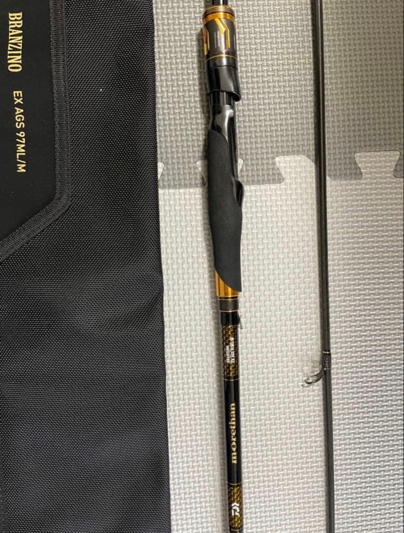 Final price reduction!! ️First come first serve!! ️ MORETHAN Branzino EX AGS