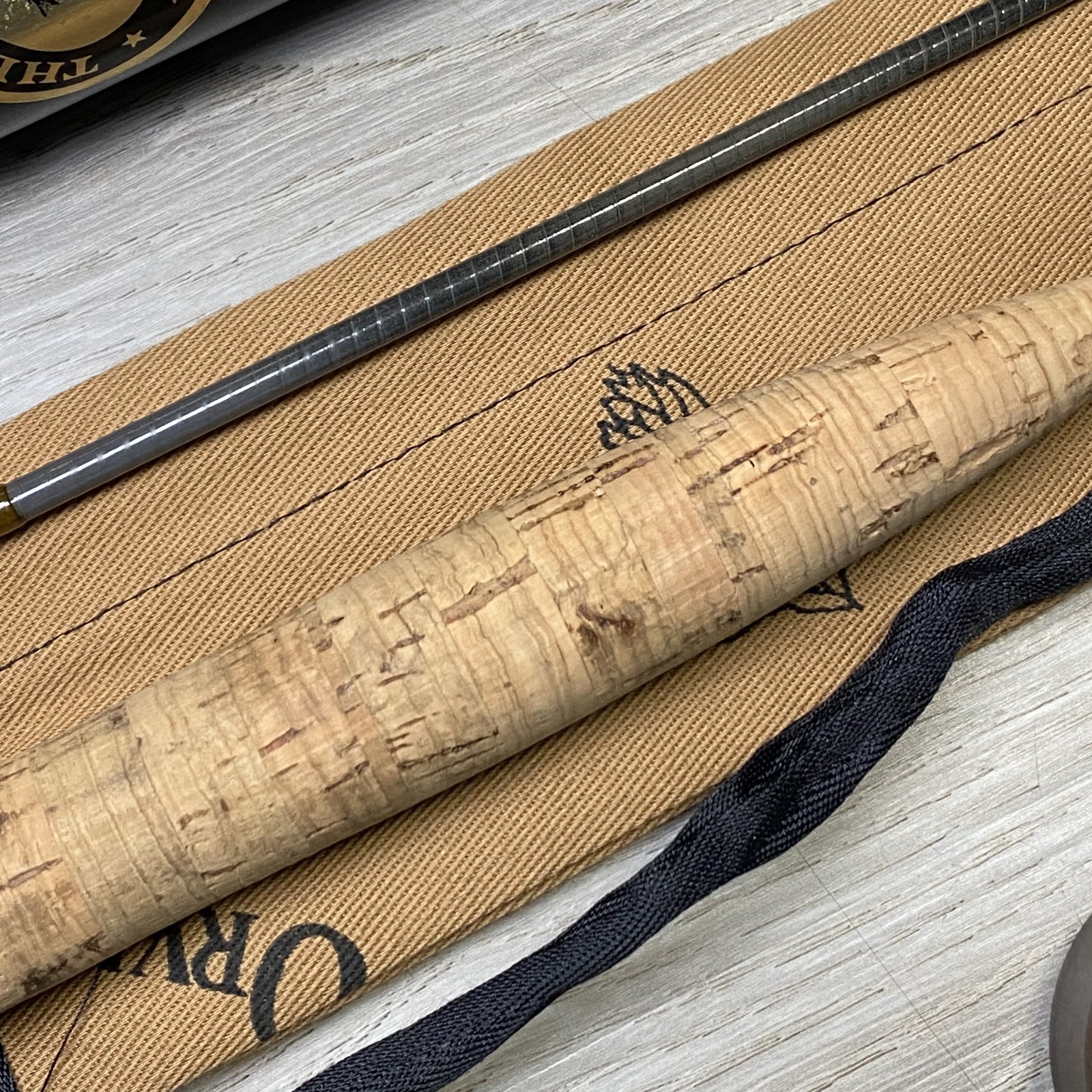 ORVIS Graphite “FAR AND FINE” 5wt 7’9″ Fly rod w/Sock Tube