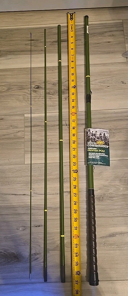 B&M Duck Commander 11′ Fiberglass Telescopic Panfish Pole Rod 4 Sections DCPAN