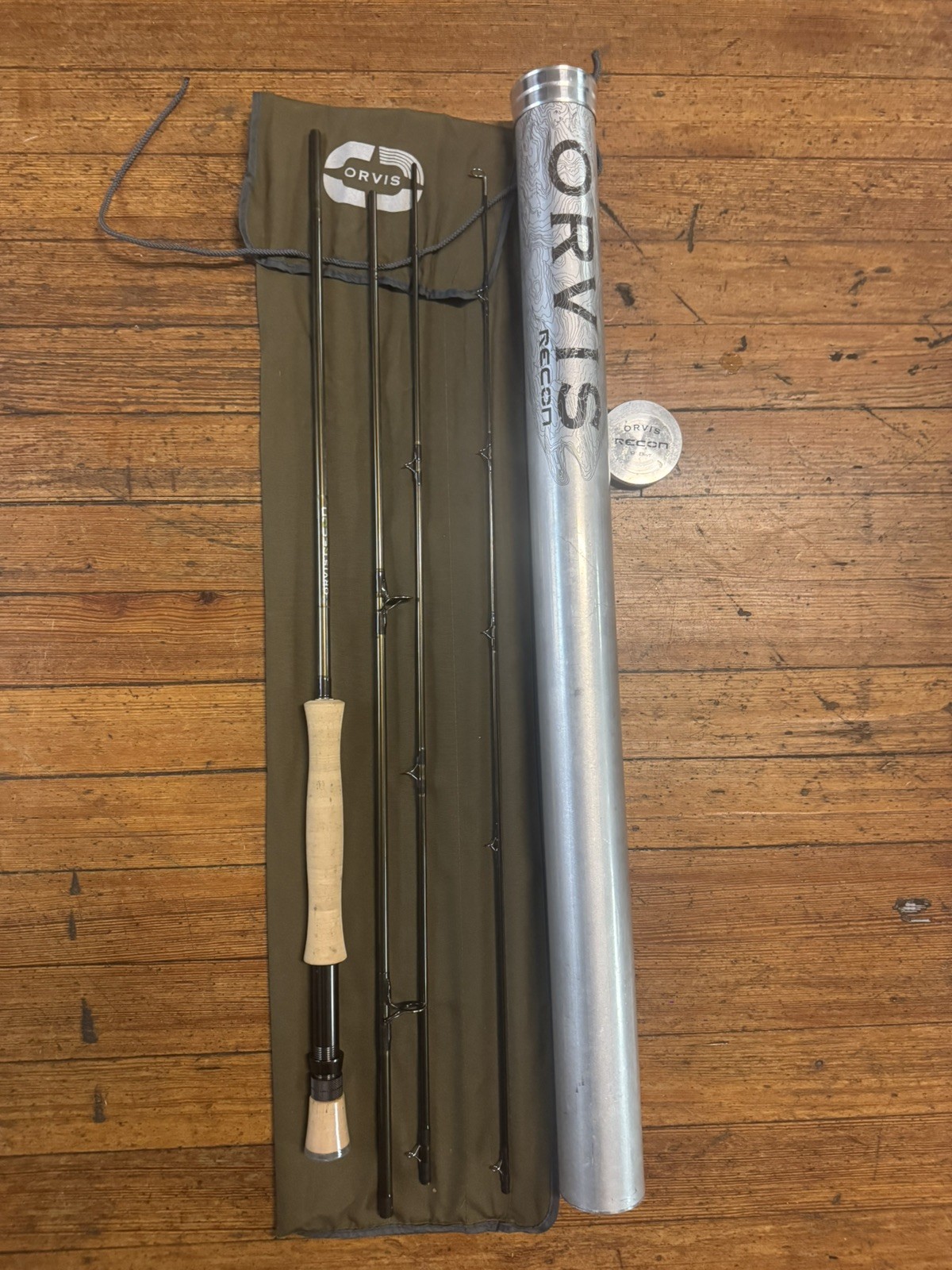 Orvis Recon 9’ 8wt Fly Rod New With Bag and Aluminum Tube