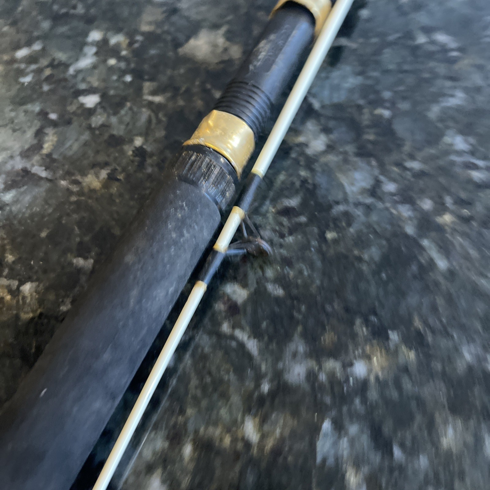 SOUTH BEND TCR556 GRAPHITE COMP 7’0″ MEDIUM HEAVY 2 PIECE SPINNING Missing Tip