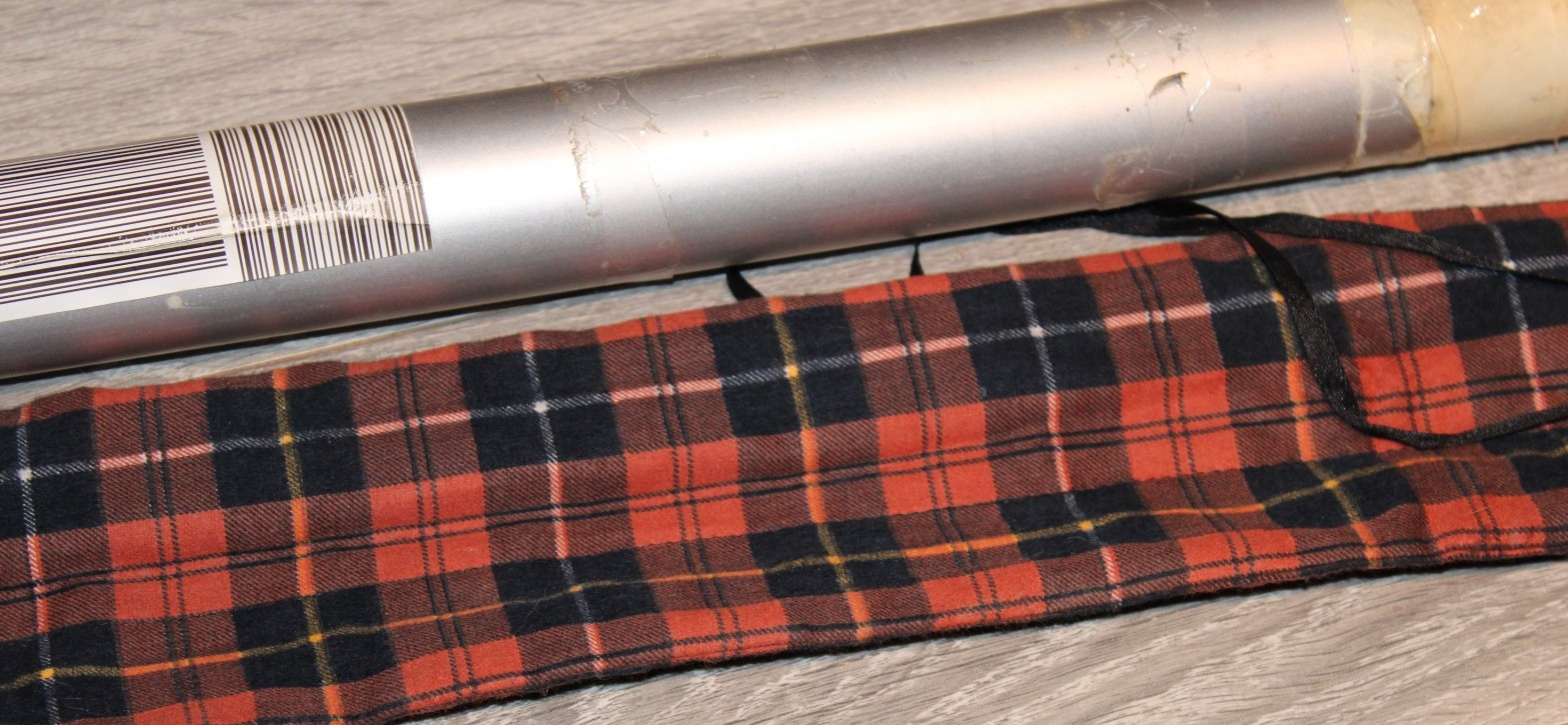 Unmarked 10′ Fly fishing rod (NICE) with Tube & sock