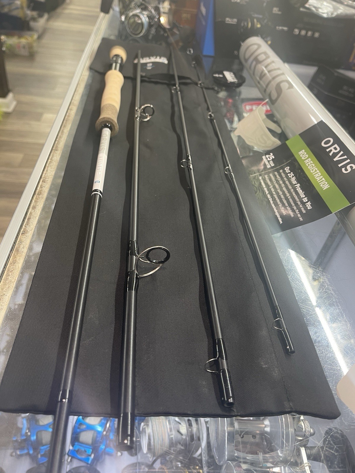 NEW ORVIS HELIOS Newest Model D 8WT 9’ *Inc Tube, Soft Case, Warranty & Sticker