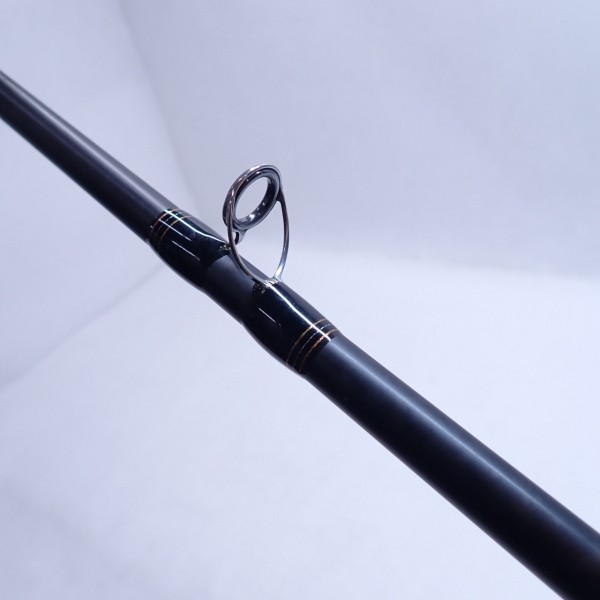 megabass Destroyer Black Jungle F5-71XBJ Cond/C