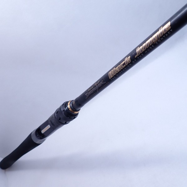 megabass Destroyer Black Jungle F5-71XBJ Cond/C