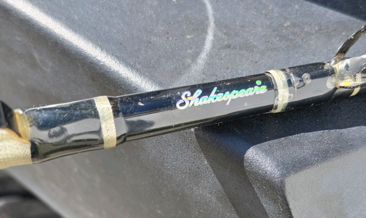Shakespeare Tidewater 50-130lb Stand Up Rod Roller Guides One Piece Fishing Rod