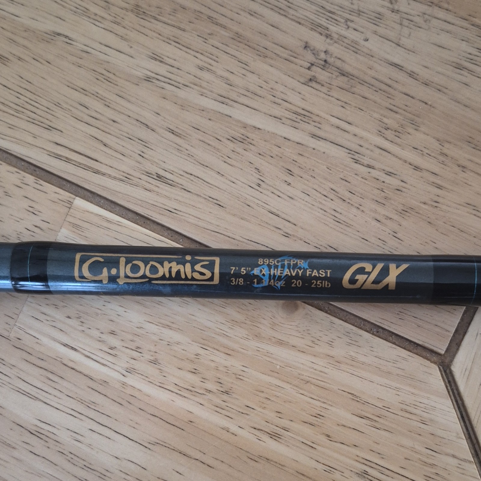 G. Loomis GLX 895C-TPR Casting Rod 7’5″ Heavy Fast 20-25lb 3/8-1 1/4oz