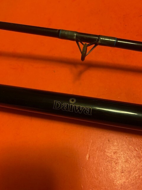 DAIWA ELIMINATOR 12 FOOT 17 TO 40 POUND RATED 2-PIECE SURF/SPINNING FISHING ROD