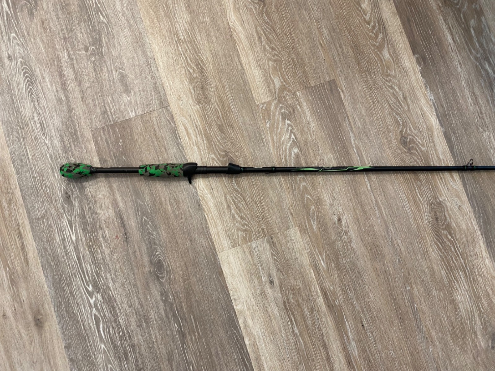 Berkley Amp BCAMP701M-MF 1Pc 7′ Med-Mod. Fast 8-17 lb Line Casting Rod