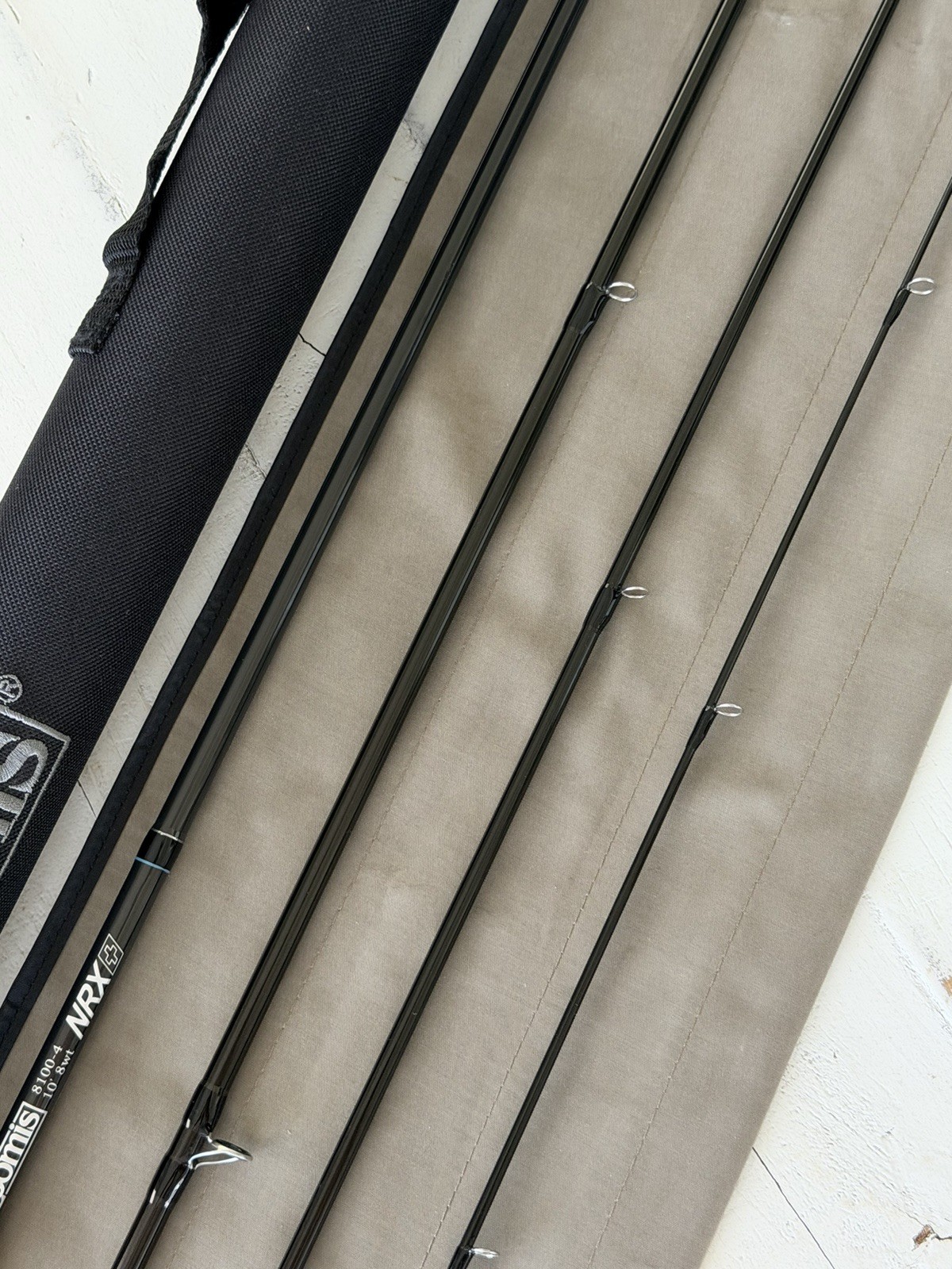 **BEAUTIFUL** 🔥 G LOOMIS NRX+ 8wt. 10’ft~4pc fly rod!🔥~LEGENDARY~