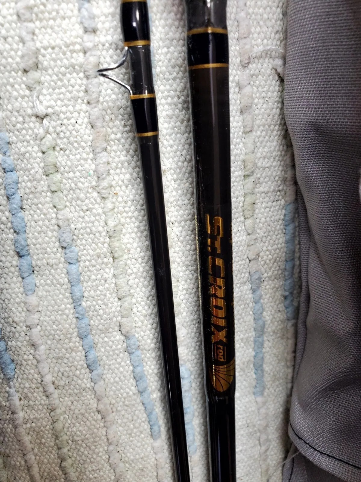 St Croix 4302 wt6-7 Imperial Graphite LX 8’6 2pc Fly Rod w/tube & Sock near mint