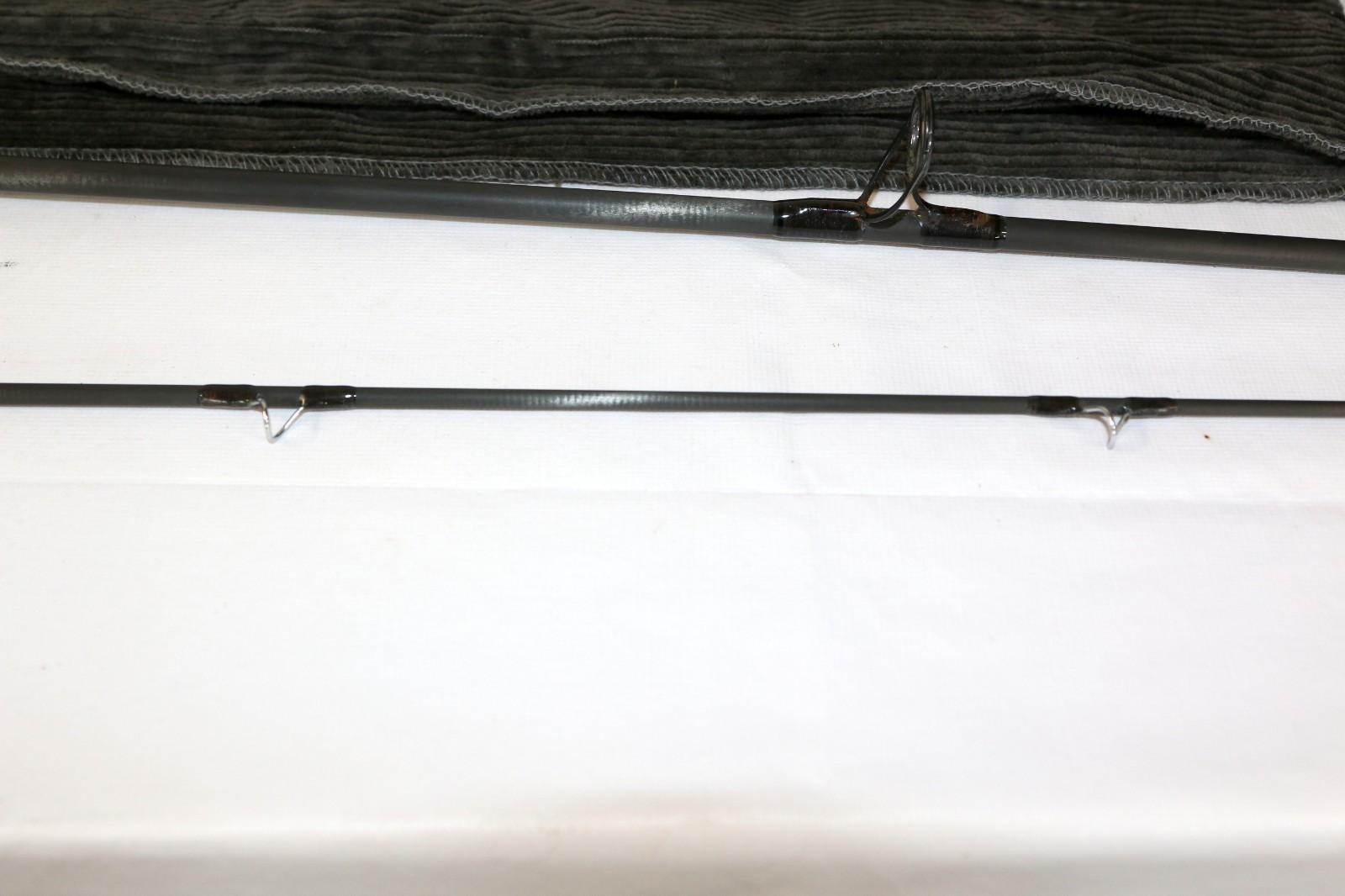G-Loomis FR 10210 IMX-Mega 8’6″ #10 Line 2 Piece Fly Rod With Sock & Tube