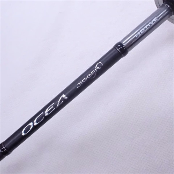 Shimano 17 OCEA jigger motive b610-4 Cond/B+