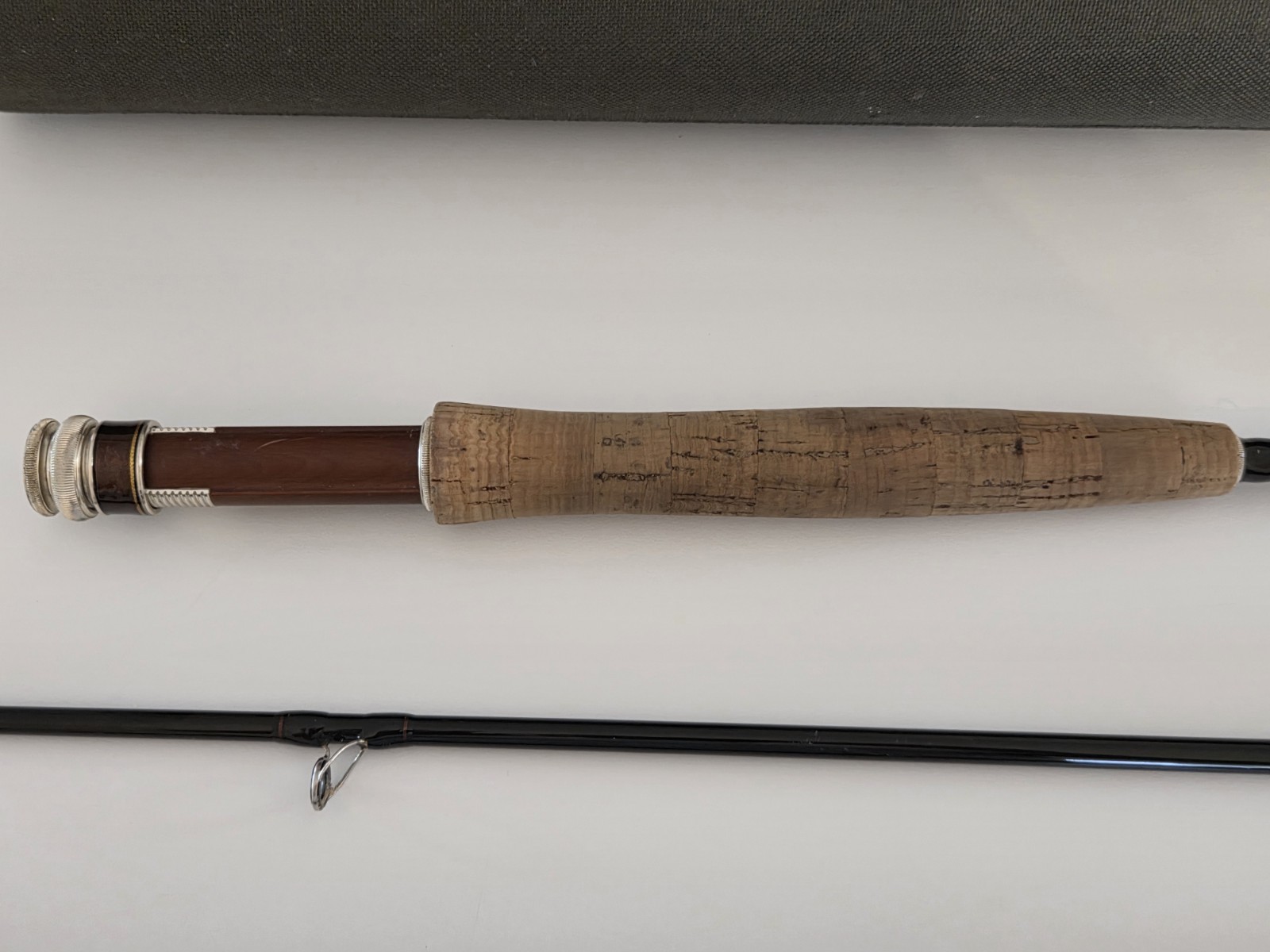 White River CV2 V8655 Fly Rod 8’6″ 5WT 5PC w/ CV2 Reel Tube Sock