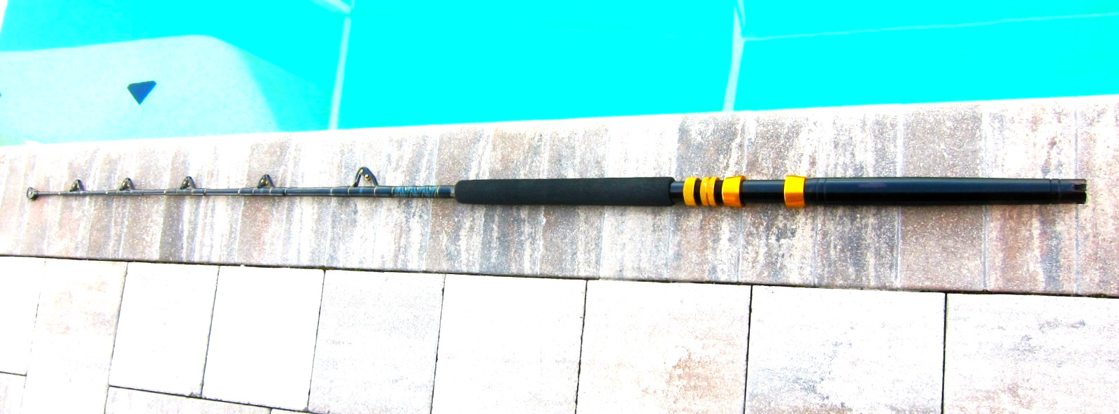 Custom MELTON INTERNATIONAL Stand-Up Rod: 6′; 80-100lb AFTCO Rollers & Butt-USED