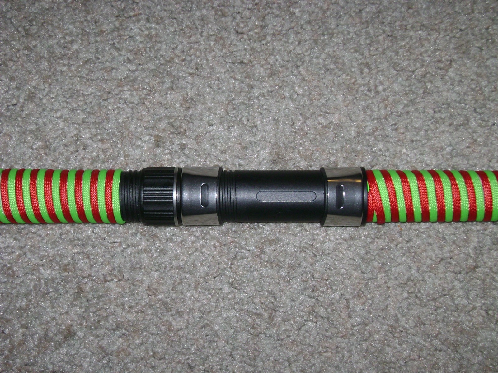 GLOW ROD MEAT HUNTER EXTREME 10′ HVY SPINNING -GLOWS GREEN -BIG FISH, SHARK !