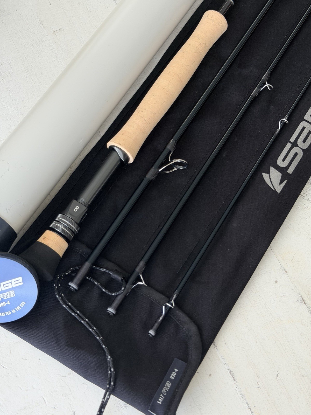 **BEAUTIFUL** 🔥 SAGE R8 SALT 8wt. 9’ft~4Pc FlyRod!! 🔥~LEGENDARY~🔥