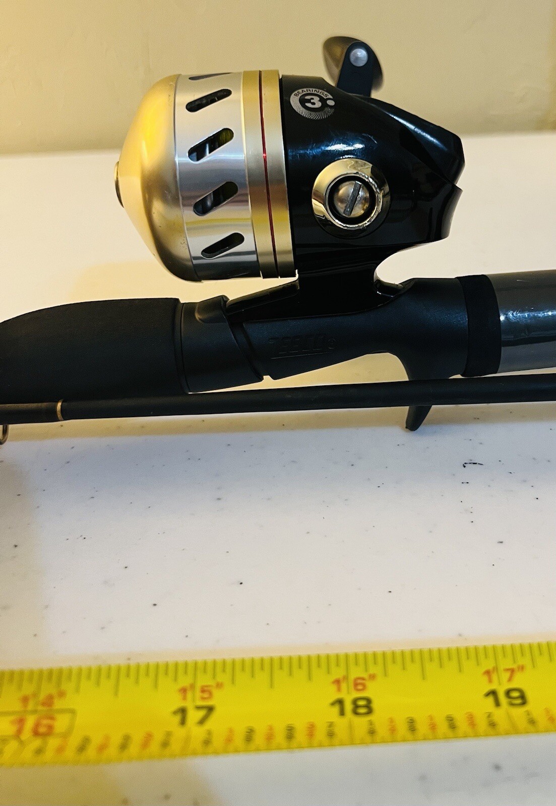 Vtg Zebco Pro Staff Spinning Fishing Rod & Spincast Combo 2 Piece Rod 6′ M