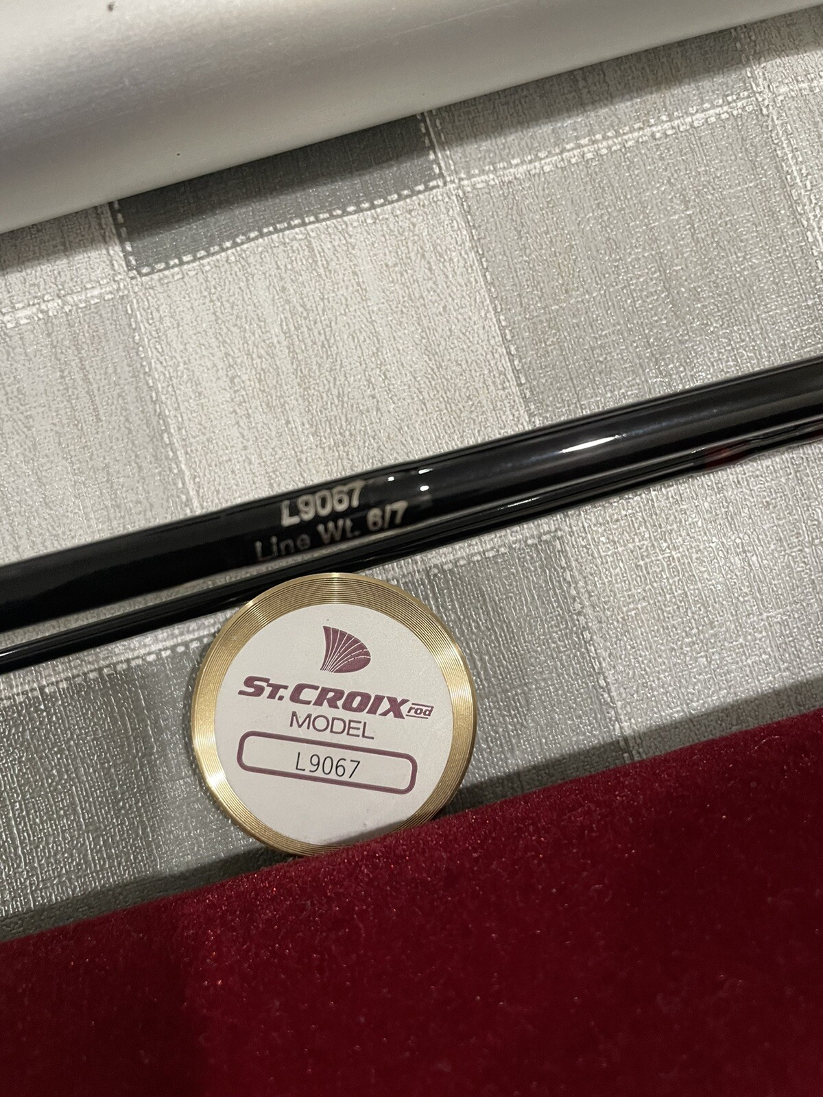 St. Croix Legend L9067 IM-S Graphite Fly Rod 9 Ft Wt 6/7 Cloth And Aluminum CASE