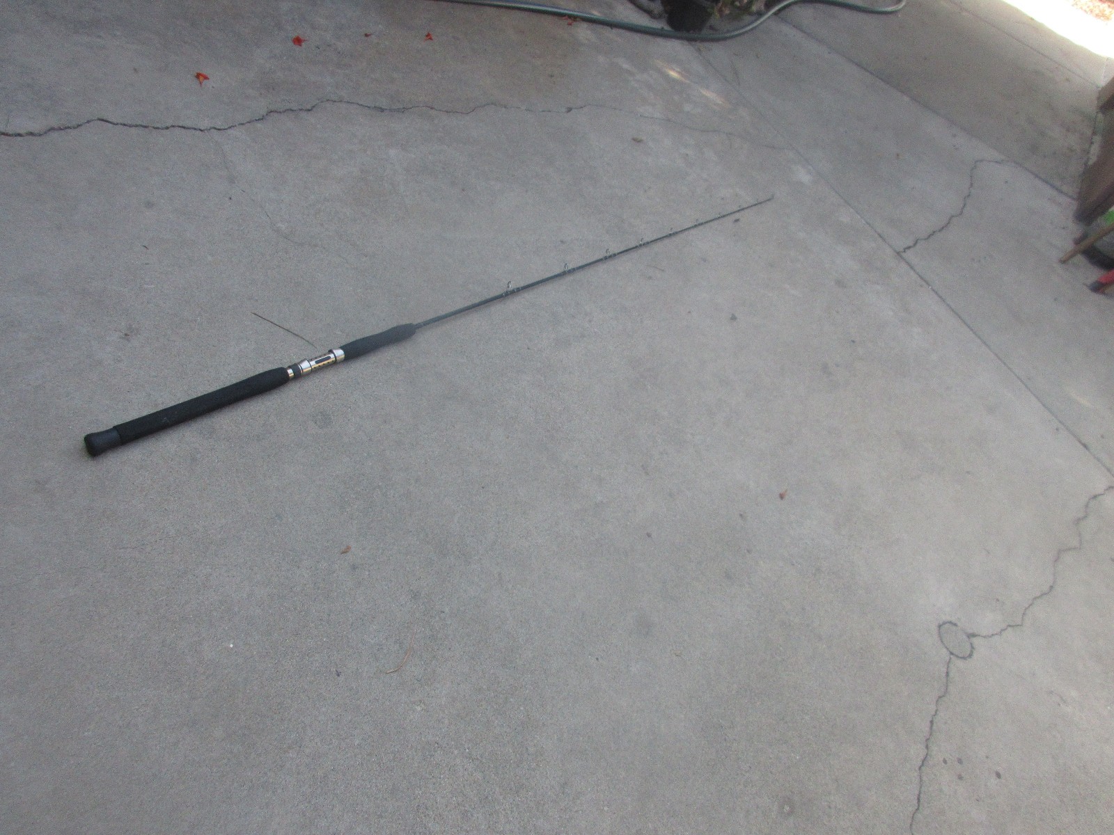 Shimano Terez TZC-70M-PW, 7’0″, Medium, Fast, 30-65lb, 1.5-6oz, Conventional Rod