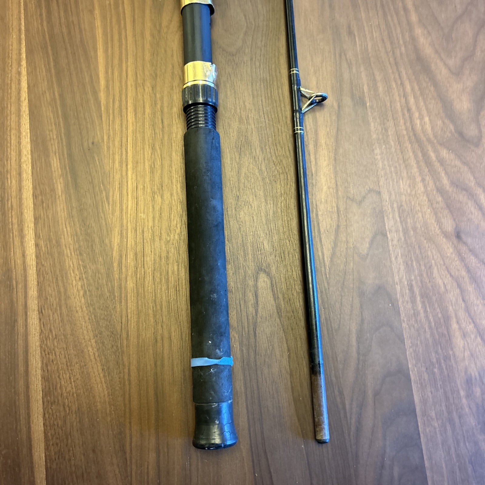 South Bend Black Beauty Salmon/Steelhead 3774 medium 8’3″ spinning rod L13