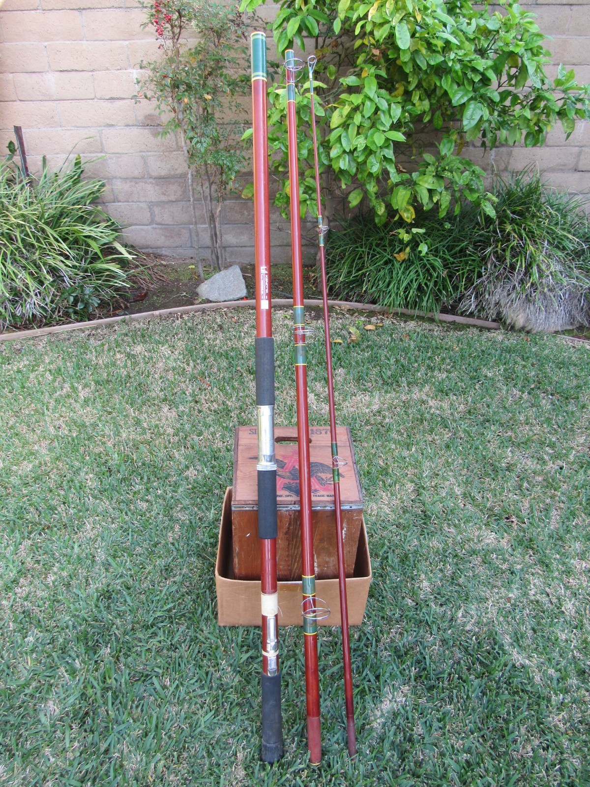 Vintage Kencor No. 315 Brown Tenlew Magnaglas 15′ Saltwater Surf Fishing Rod