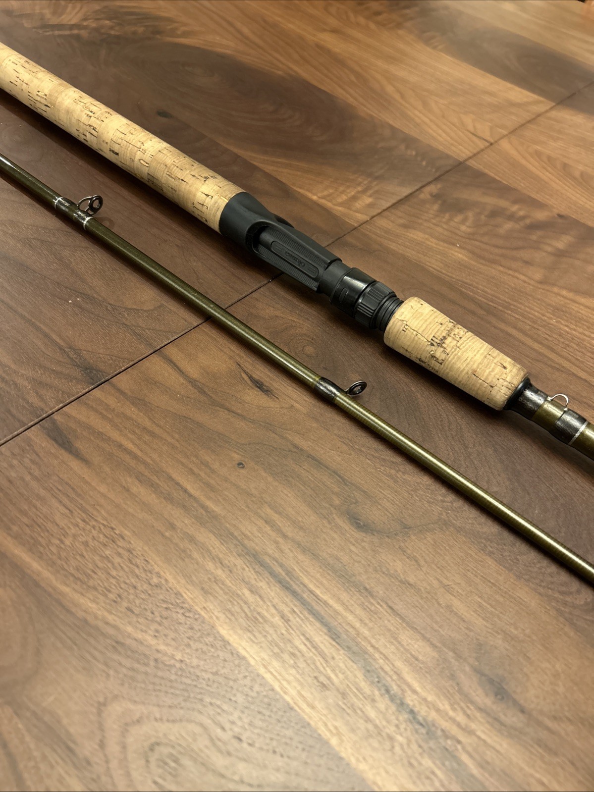 Okuma Celilo Graphite Casting Rod 8′ 6″ 2 Piece Medium Heavy CE-C-862MHa L18