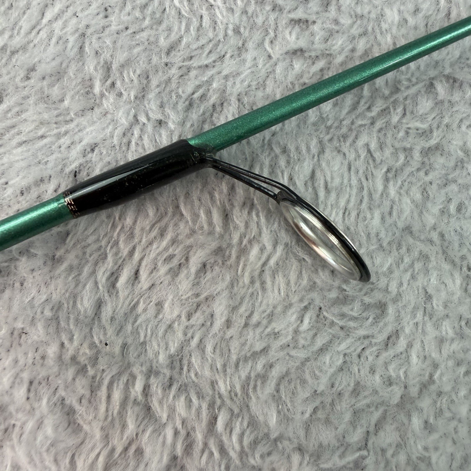 Fenwick Elite Tech Ice spinning rod 28″ Med Heavy Action 6-10 Lb ETICE28MH Y233
