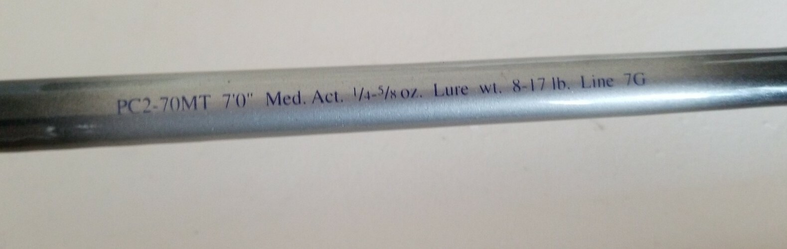 (#34) Bass Pro Shops Pro Comp II PC2-70MT Med. Action 7′ 8-17 lbs. Line