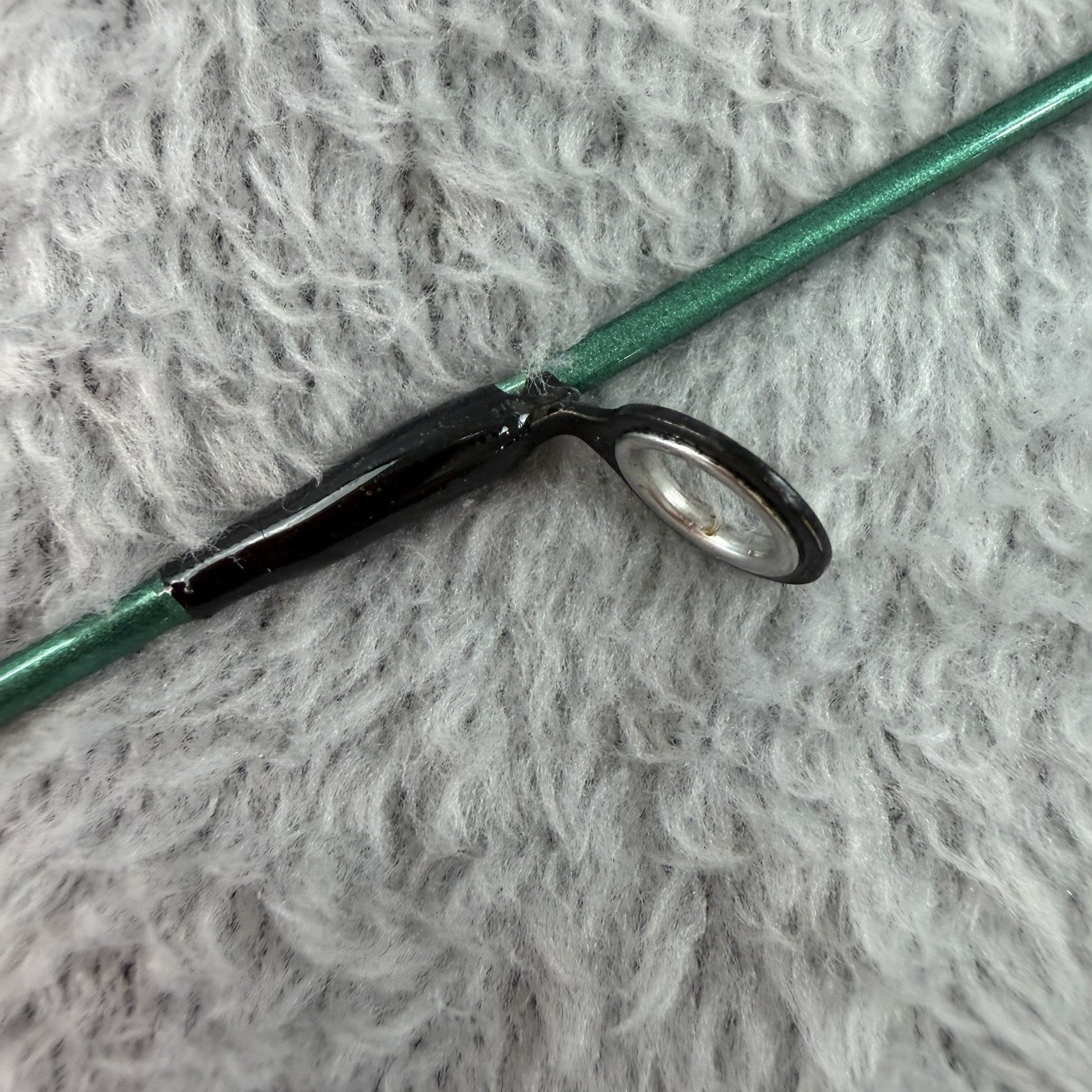 Fenwick Elite Tech Ice spinning rod 28″ Med Heavy Action 6-10 Lb ETICE28MH Y233