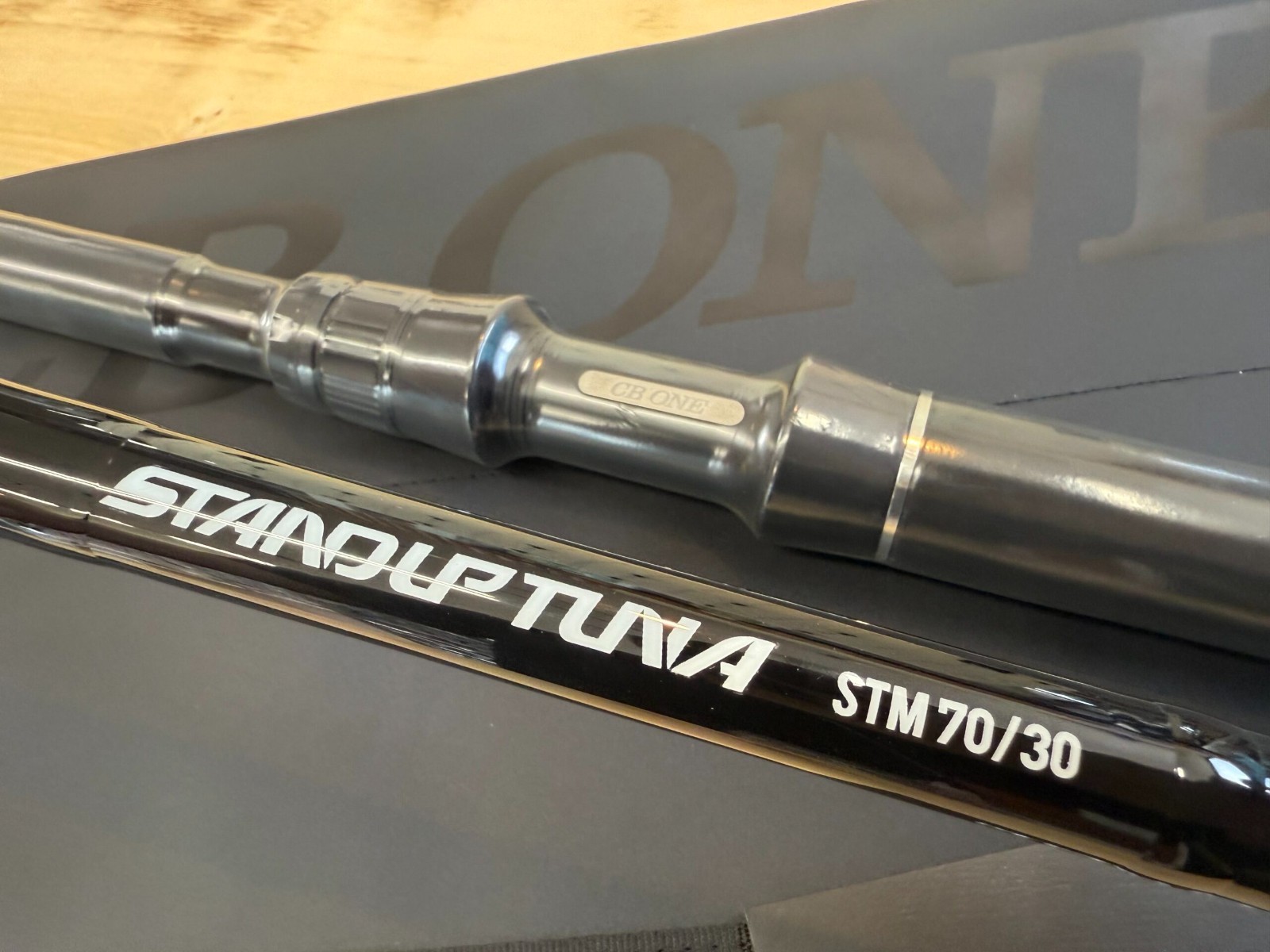 CB ONE STANDUP TUNA ST70/30 Max Drag : 30Kg/90° Offshore casting rod