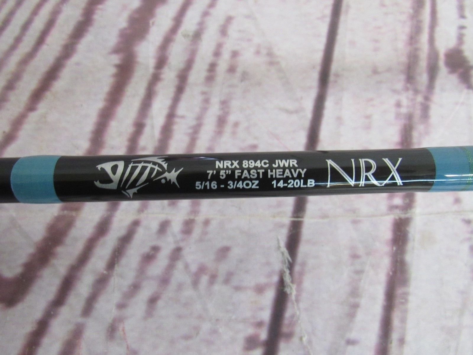G. Loomis NRX Jig & Worm Casting Rod 894C JWR 7’5″ Fast Heavy | 12848-01