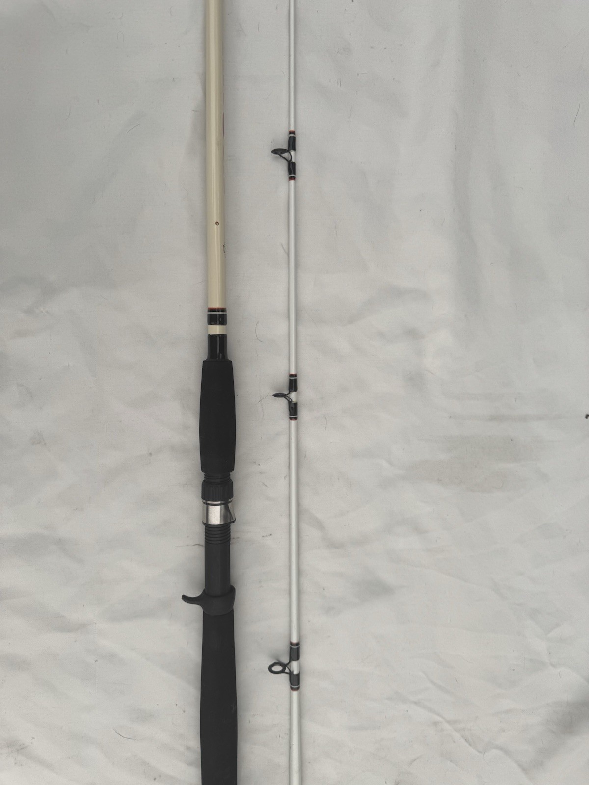 7’6” Two-Piece Medium Power Durable Fiberglass Big Game Casting Rod Fishing Rod