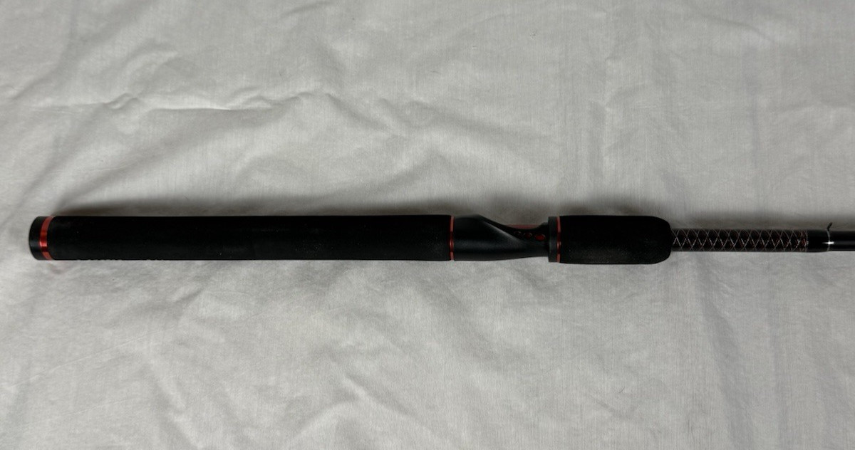 Ugly Stik 6’ GX2 Spinning Rod, One Piece Spinning Rod, 8-20lb Line, Medium Heavy