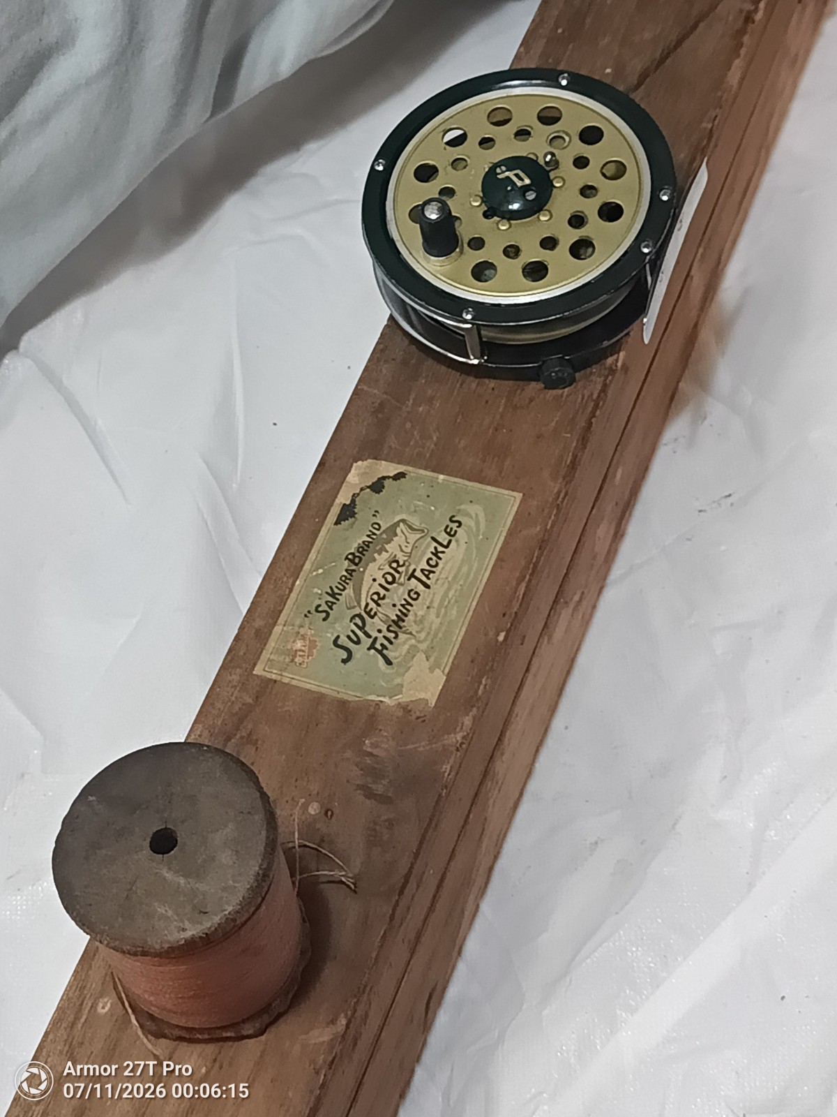 Vintage Sakurai & Co. Sakura”102 Rainbow” Box Set Pflueger 333 Reel, Silk Wrap