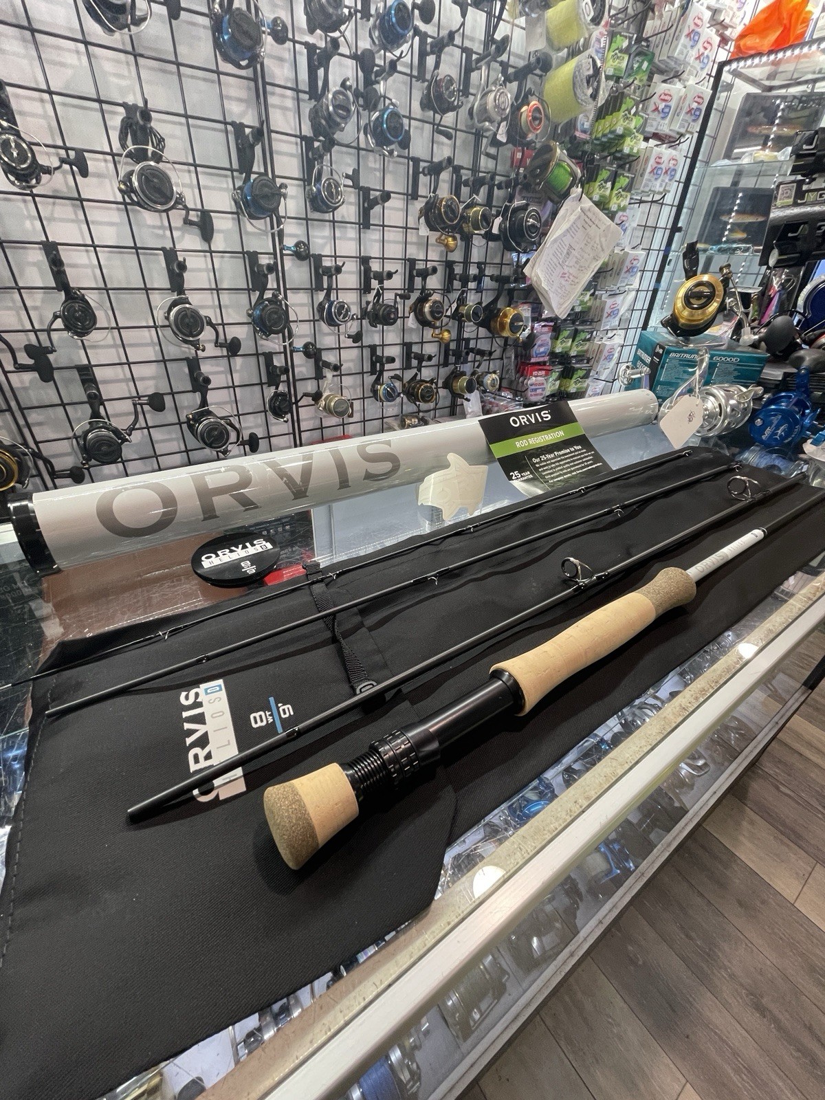 NEW ORVIS HELIOS Newest Model D 8WT 9’ *Inc Tube, Soft Case, Warranty & Sticker