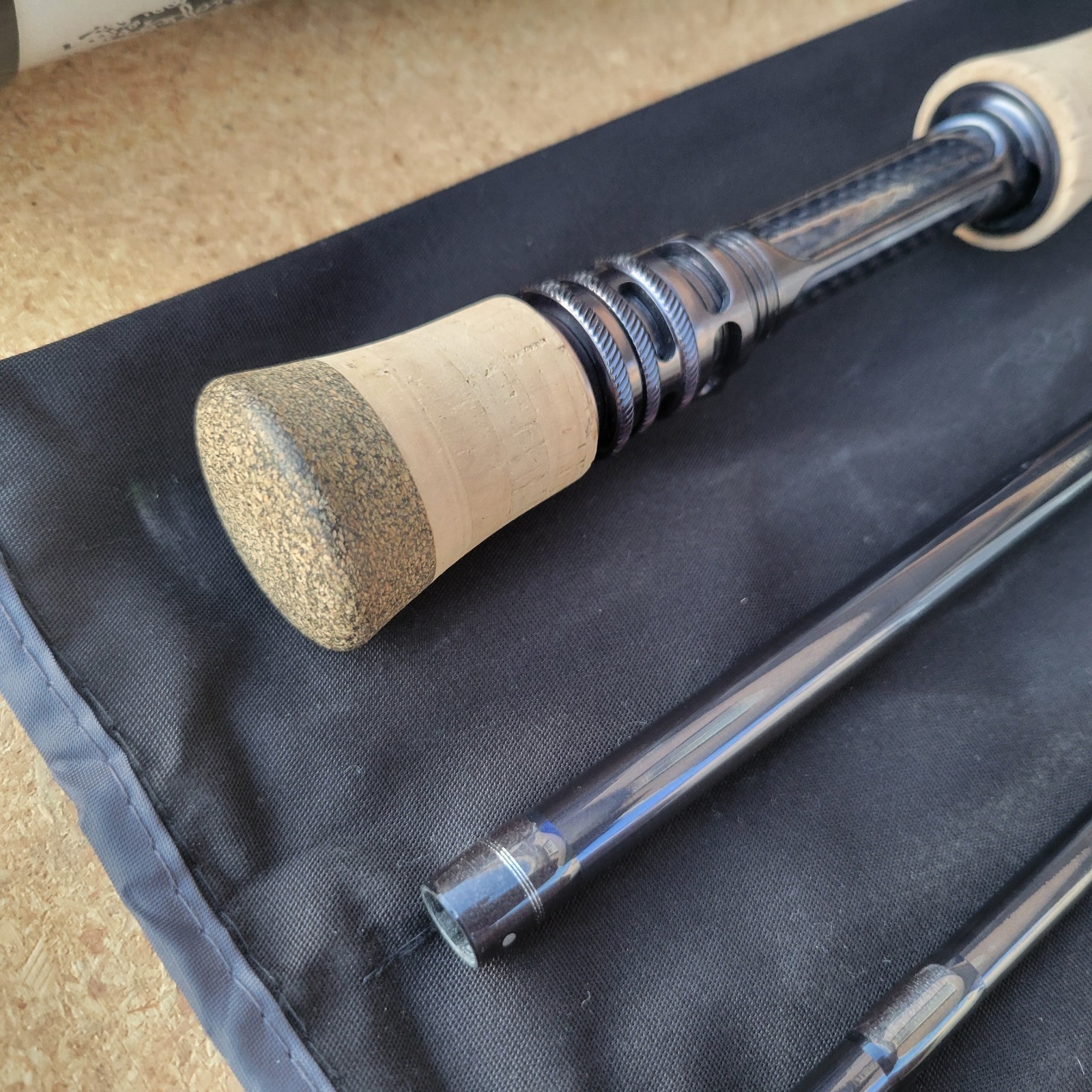 Orvis Helios 2 (H2) 10′ 7wt Tip Flex Steelhead and Salmon Fly Fishing Rod w Tube