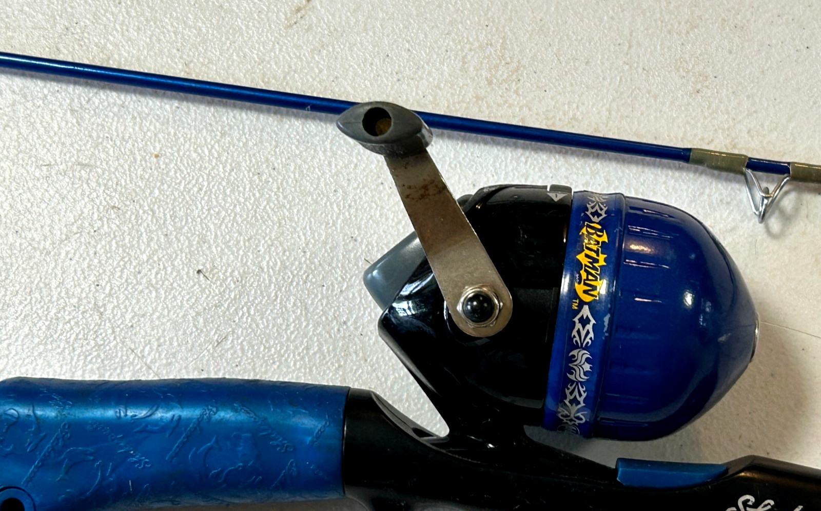 Vintage Batman Shakespeare Spinning Fishing Rod, Enclosed Reel 5′, 2 Piece