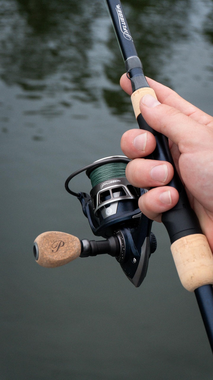 Pflueger 6’6″ President XT Spinning Rod, Medium Heavy Power, 2-Piece Graphite