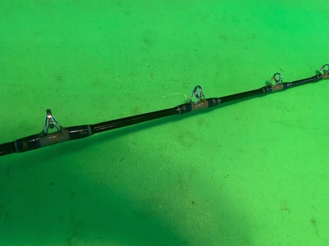 CUSTOM BUILT SABRE 6 FOOT 6 INCH 10 TO 30 POUND RATED CONVENTIONAL FISHING ROD