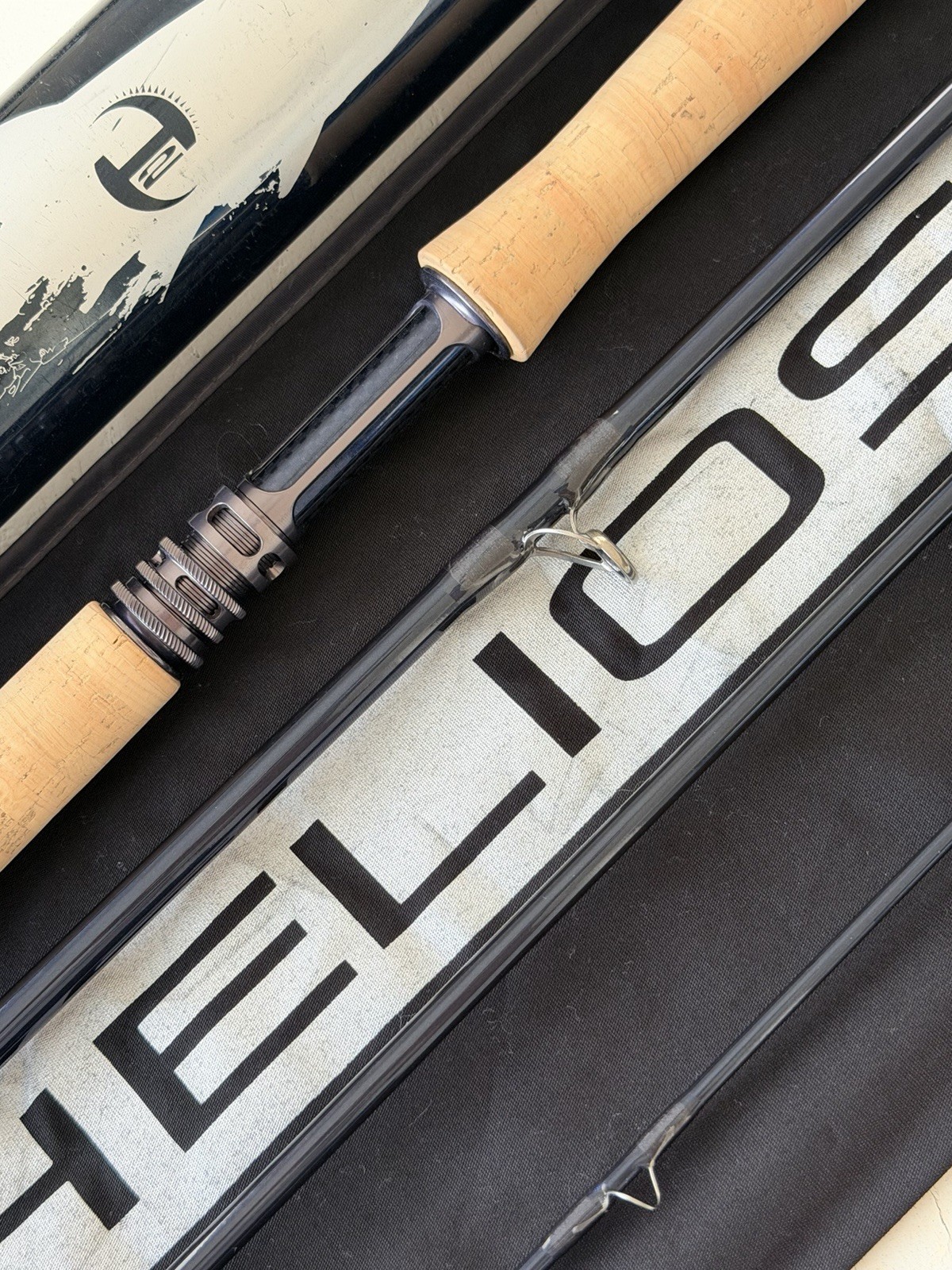 **BEAUTIFUL**🔥ORVIS HELIOS-2. 8wt. 11’ft SWITCH/spey Flyrod!! 🔥 ~LEGENDARY~