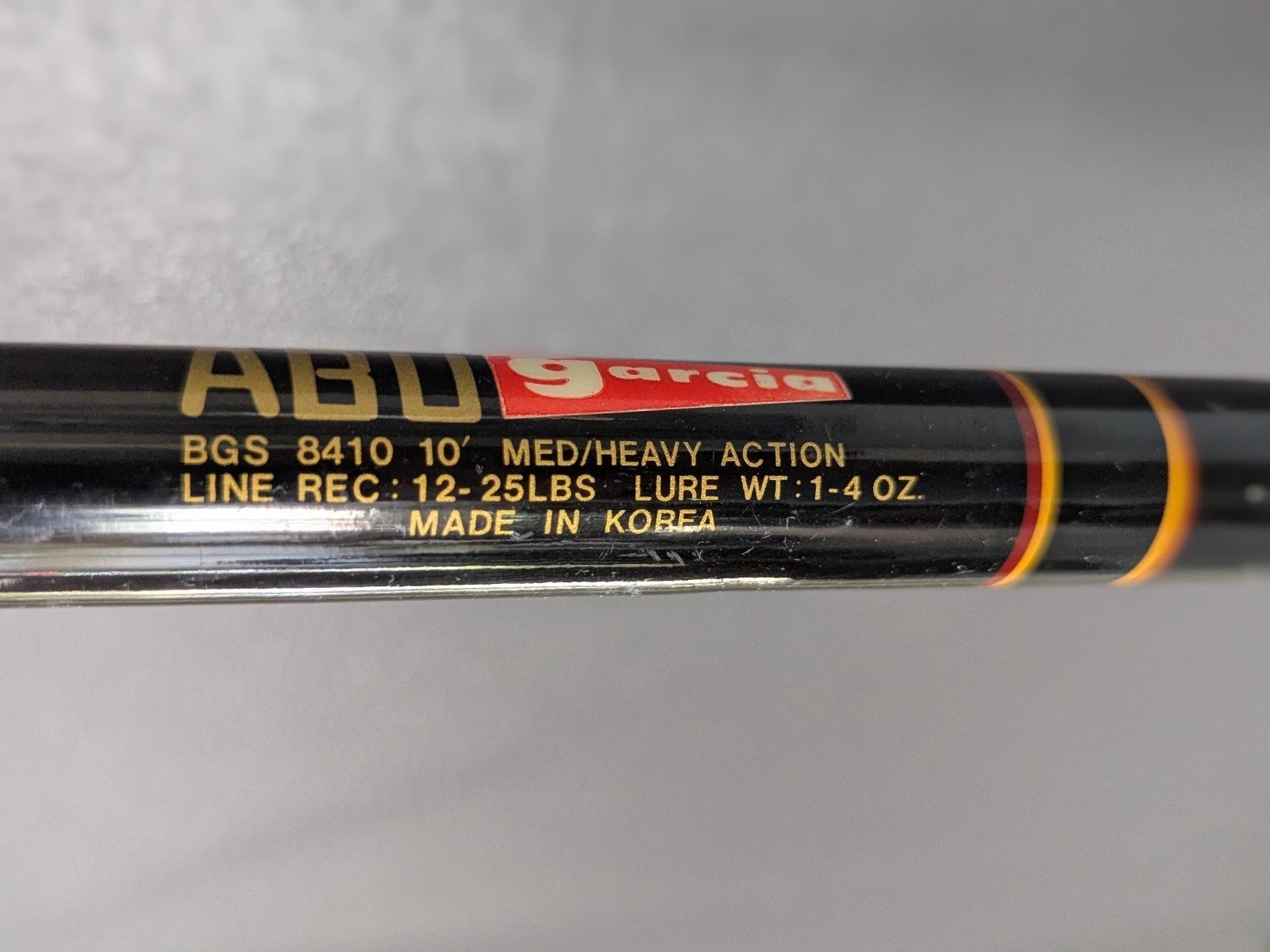 Vtg ABU Garcia 2pc BGS 8410 10’ Med Heavy Action Surf Fishing Rod 12-25lb Line