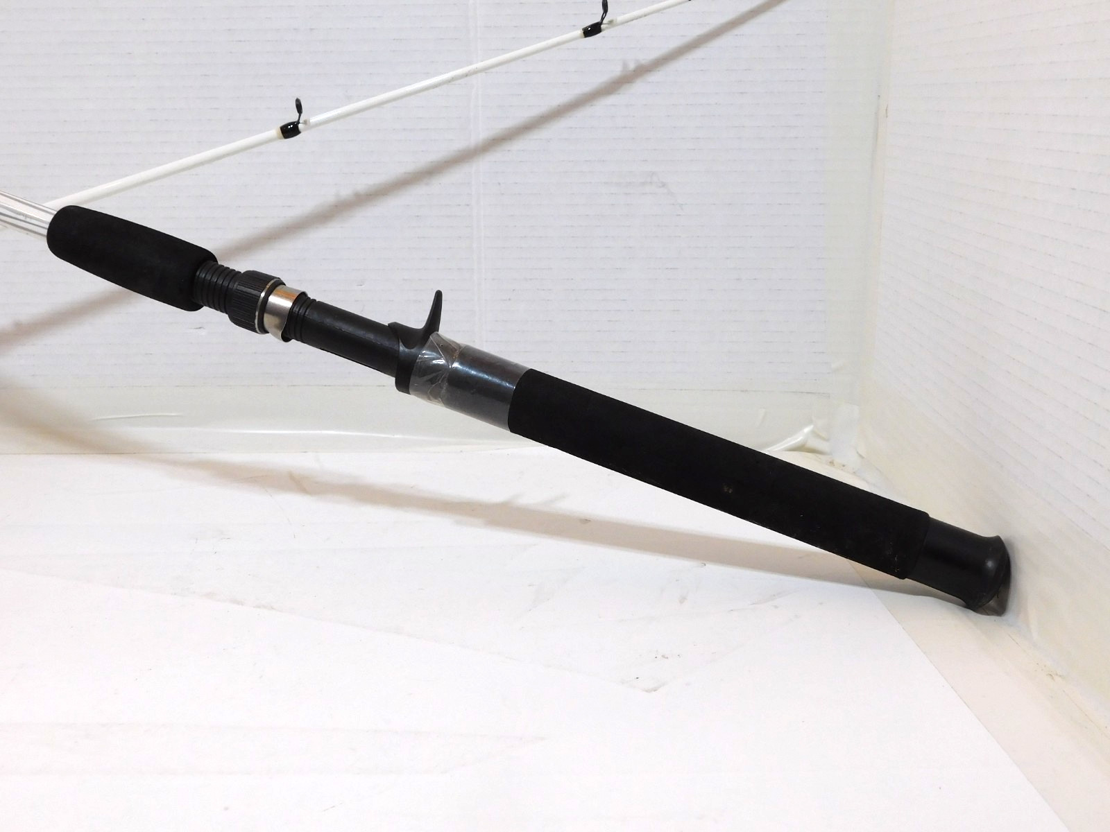 Shakespeare 6’6″ Tiger Trolling Rod 66-2MH–2 Piece–8-15Lb Line