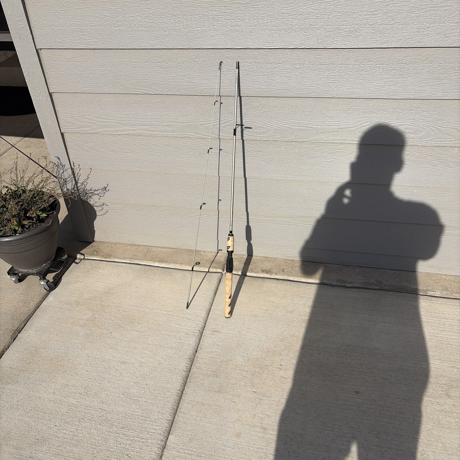 Mitchell Esprit MES662CMB 6′ 6” Med 2 Pc 6-15 lb Line Spinning Rod